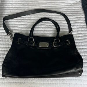 Michael Kors Elegant Black Leather Shoulder Bag